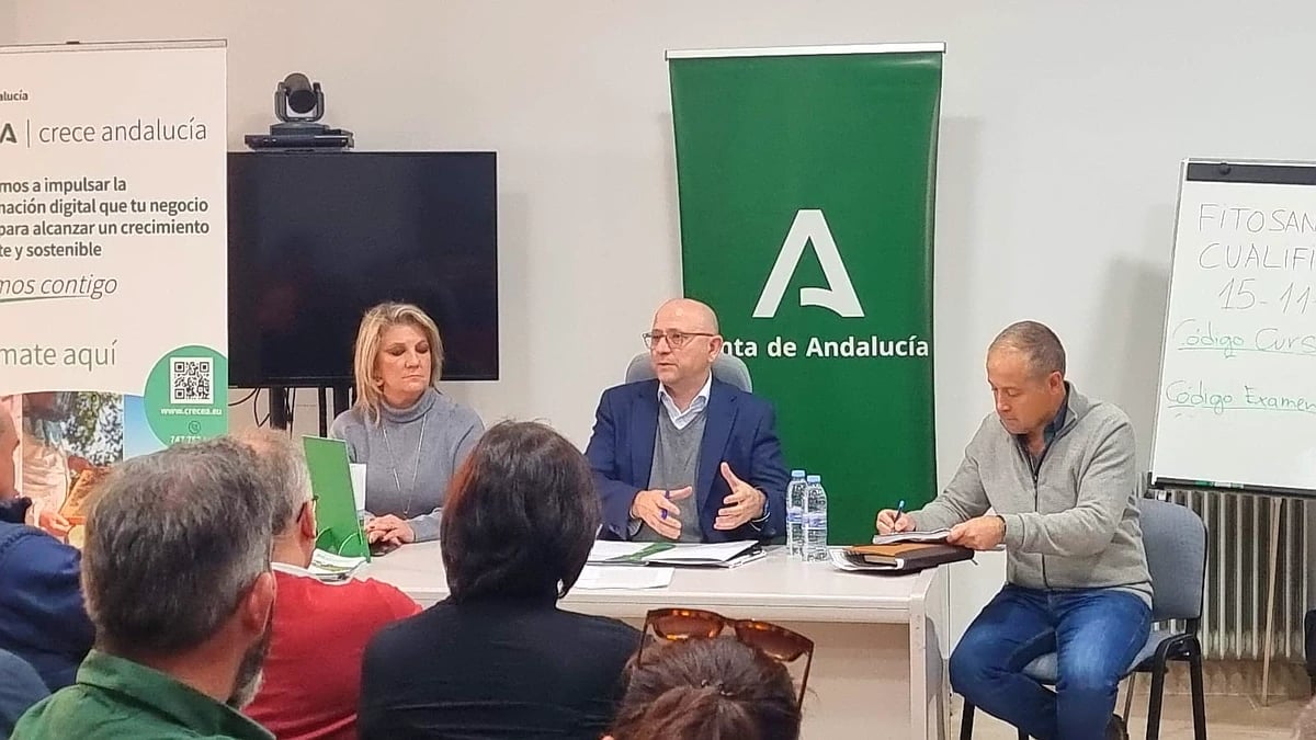 La Junta de Andalucía anuncia nuevas ayudas por sequía para la comarca de Guadix y Málaga