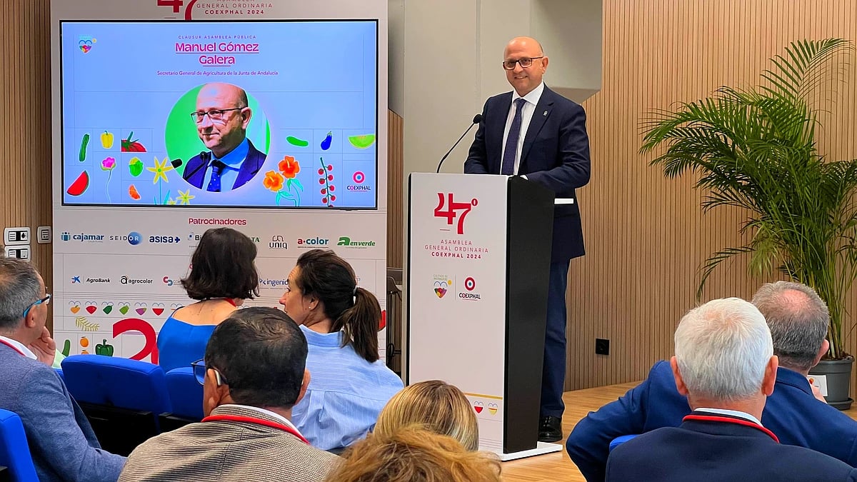La Junta destaca el “músculo” de la agricultura e industria auxiliar almerienses que generan 5.500M€ anuales