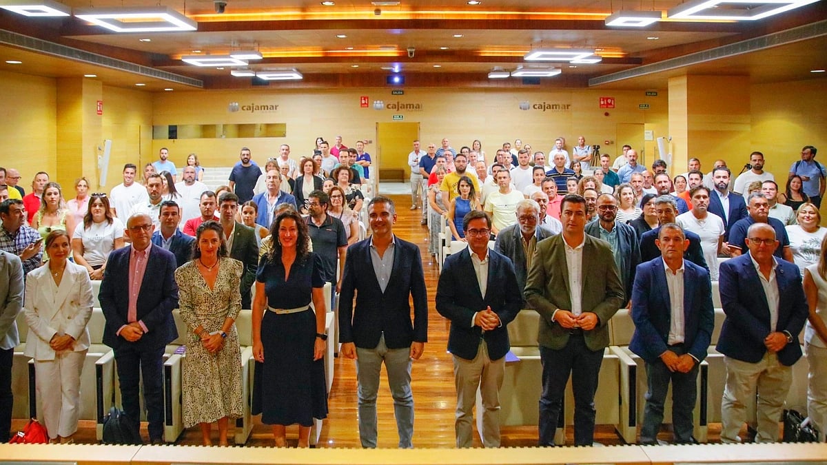 La Junta entrega en Almería ayudas por 16,5M€ para que 261 explotaciones modernicen sus invernaderos